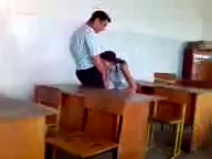 Узбекская девушка сосет в школе